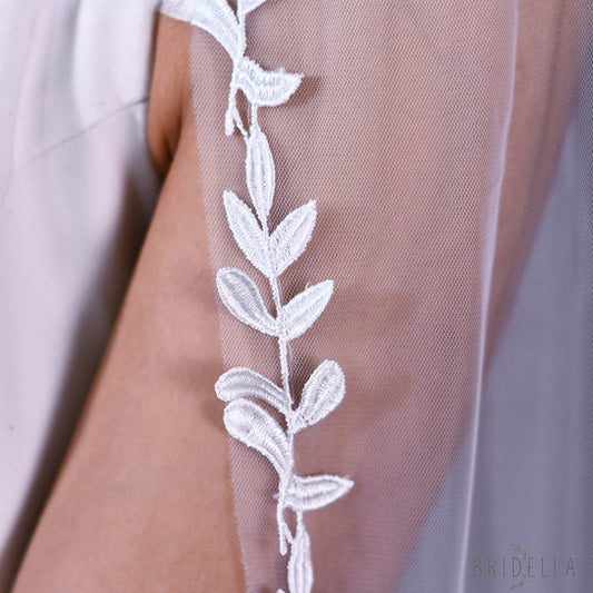 MG26-W ivory mesh shawl