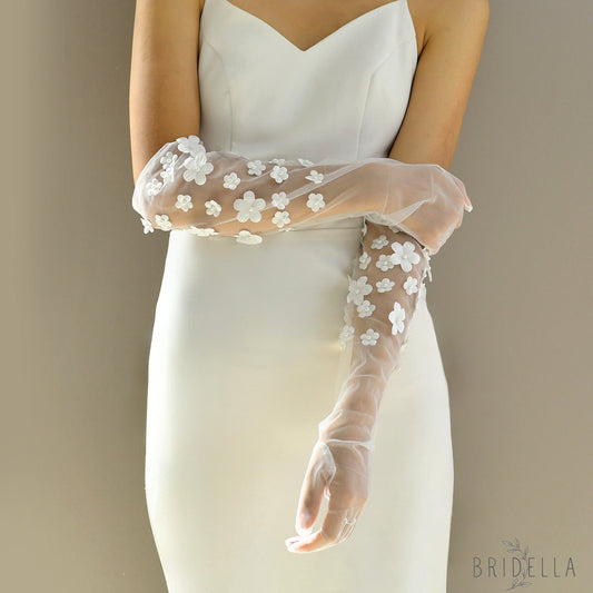MM15-I ivory pearl mesh gloves
