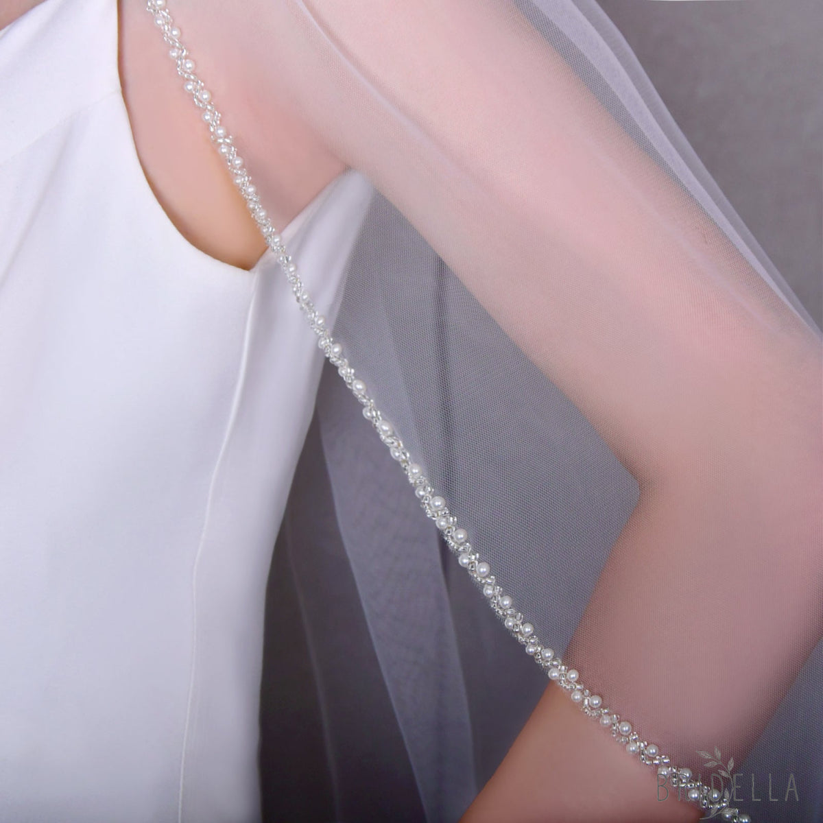 V156-IY1 ivory pearl mesh hair comb