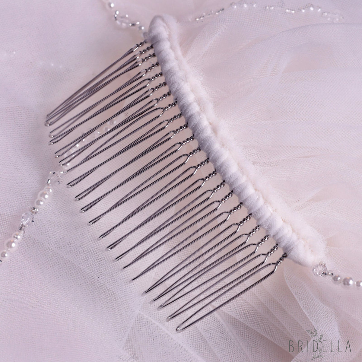 V107-IY1 ivory pearl mesh hair comb