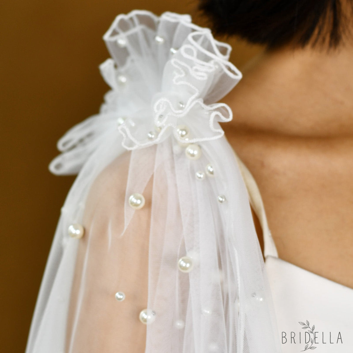 MG27-I ivory pearl mesh shoulder sleeve