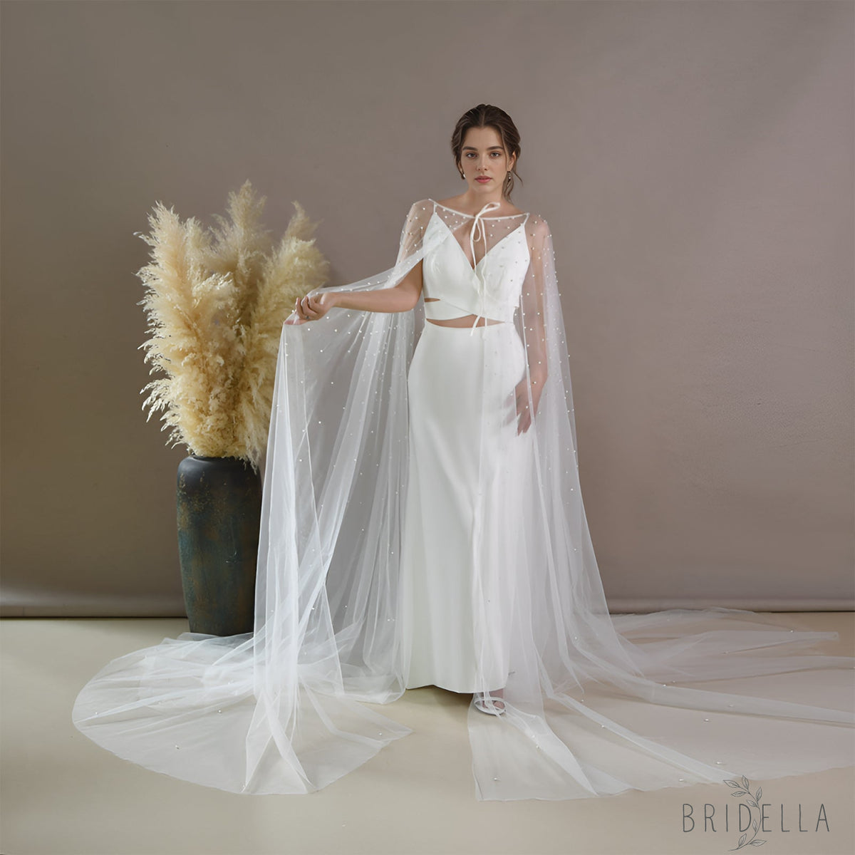 VG17-I white pearl mesh shawl