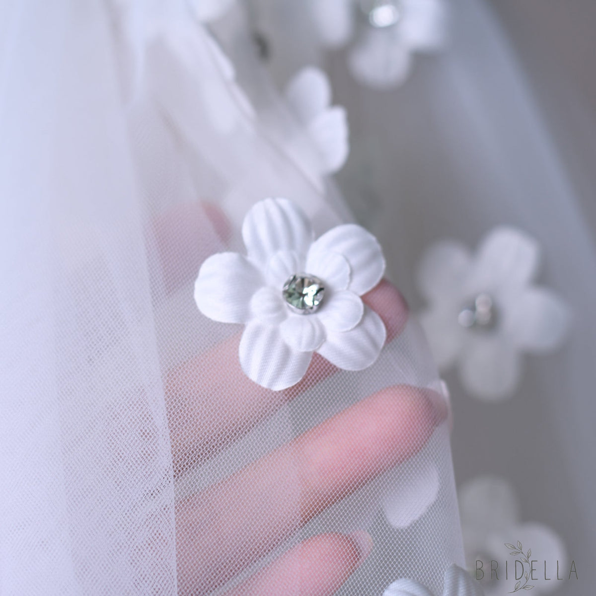 V46-I ivory rhinestone mesh hair comb