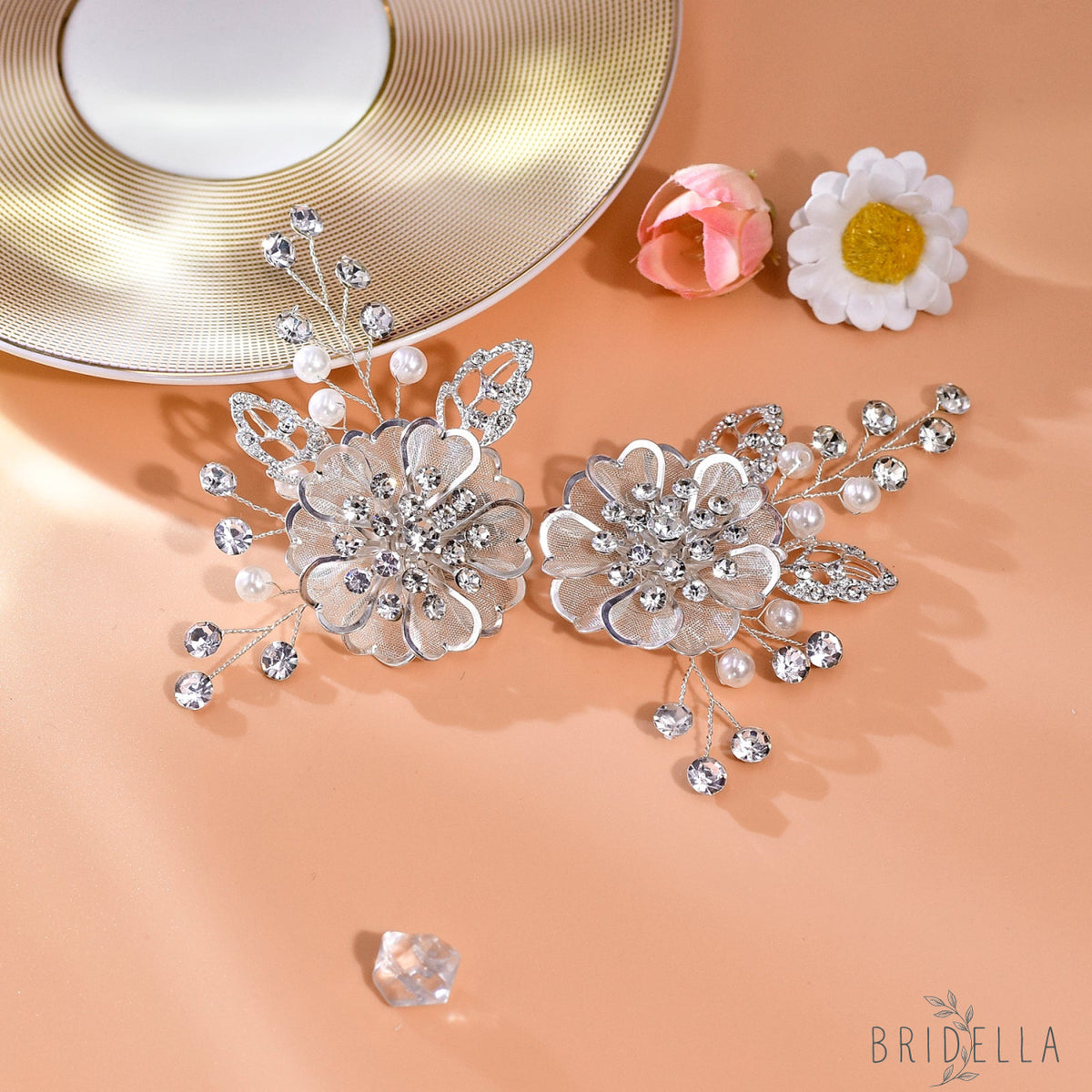 Leaf Flower Rhinestone Bridal Shoe Clips Wedding Decoration - Bridella BHX63 - White