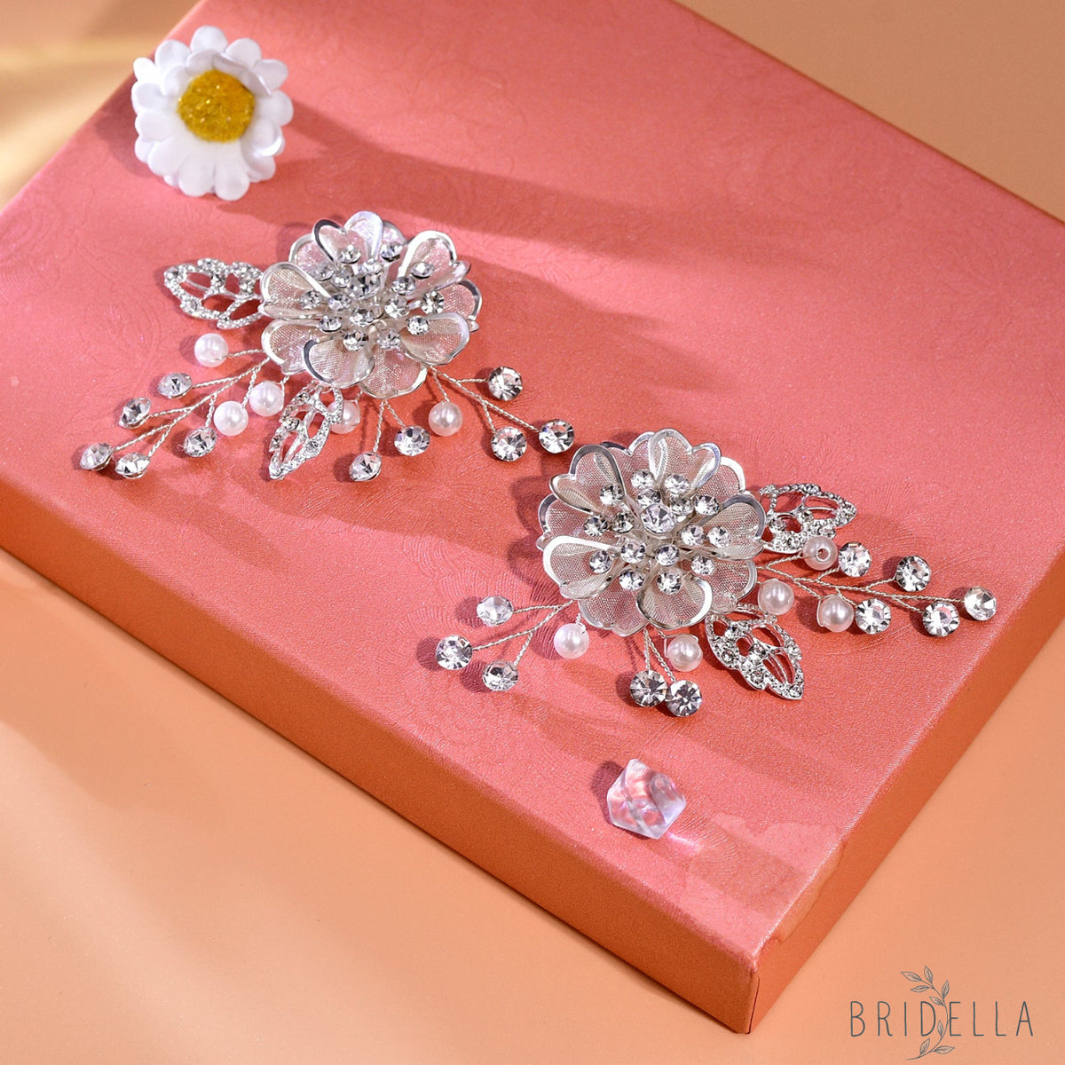 Leaf Flower Rhinestone Bridal Shoe Clips Wedding Decoration - Bridella BHX63 - White