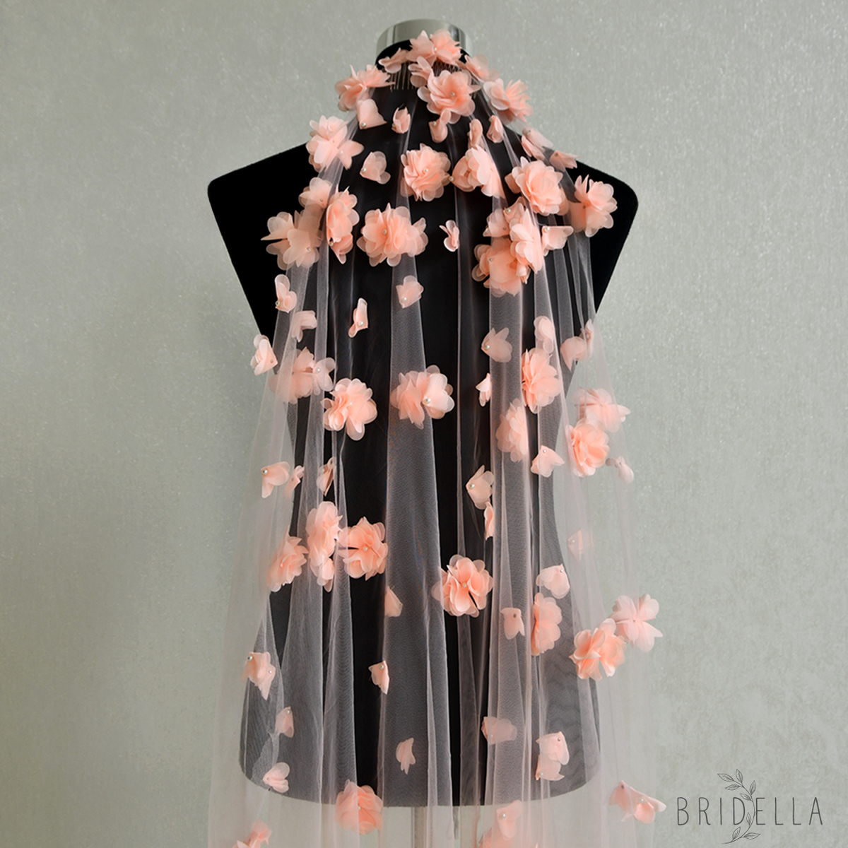 M137 pink pearl mesh hair comb