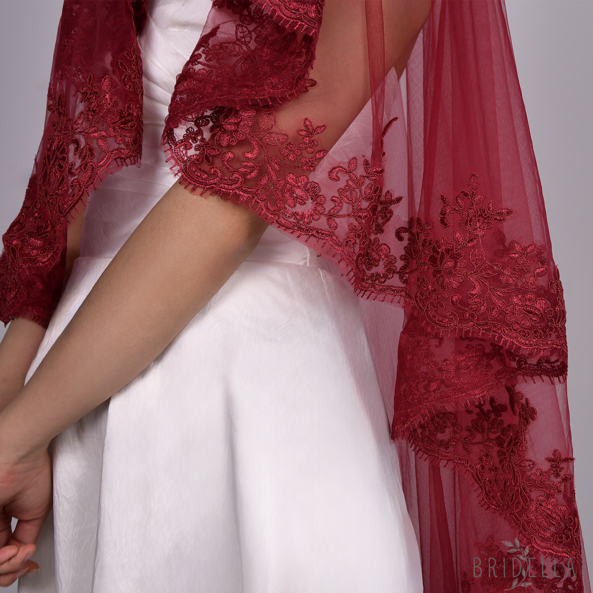 M115-R red lace mesh hair comb