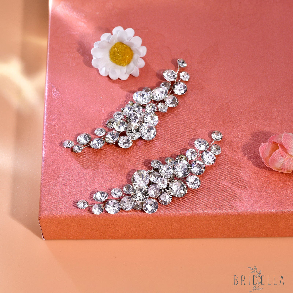 Rhinestone Bridal Shoe Clips Wedding Heel Decoration - Bridella BHX60 - White