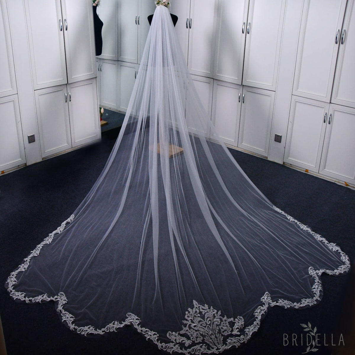 V75-W white lace mesh hair comb