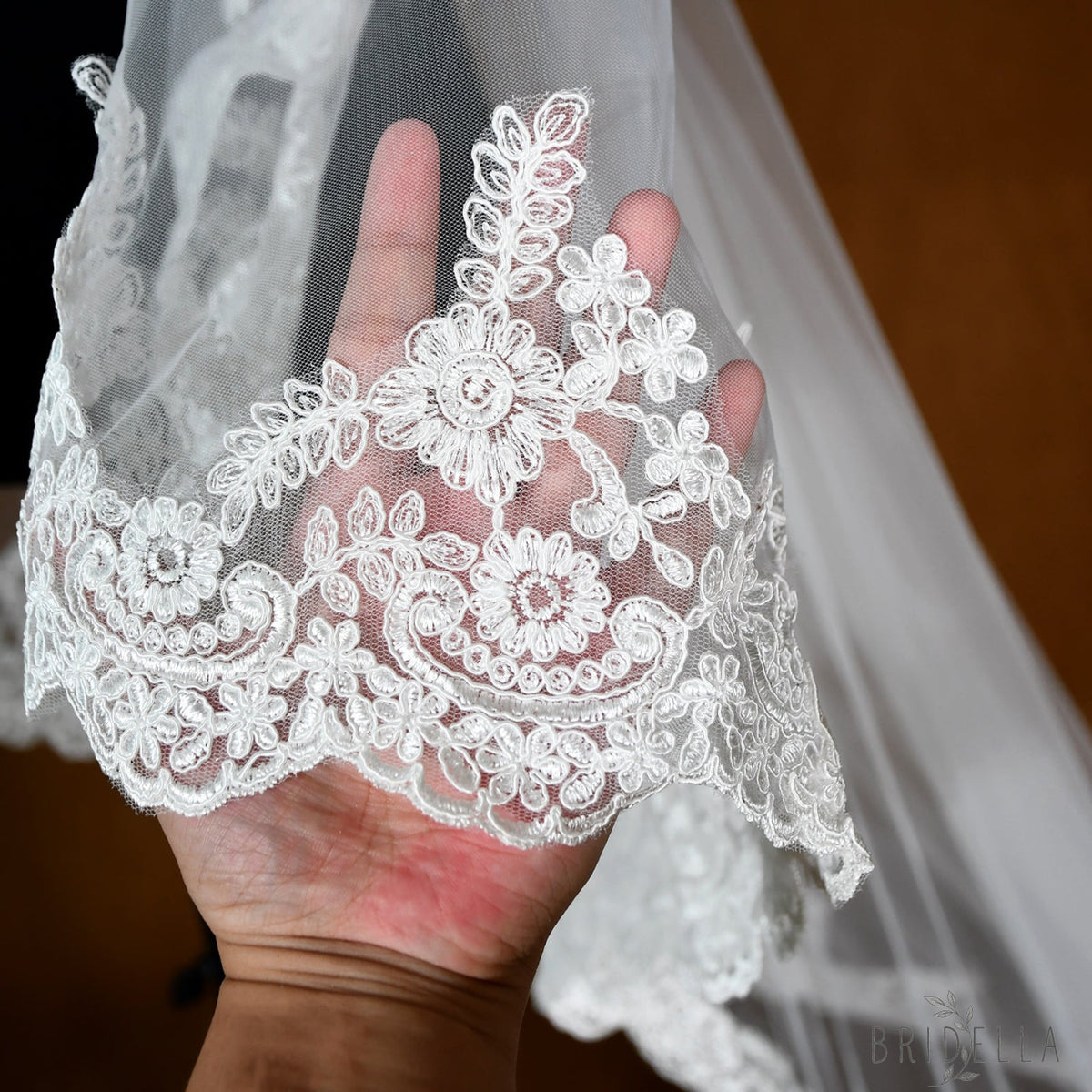 M49-IN white lace mesh hair comb