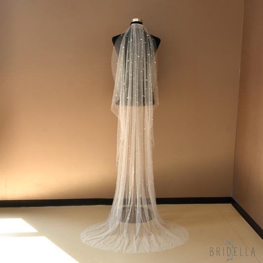 V182-IY2 white pearl mesh veil